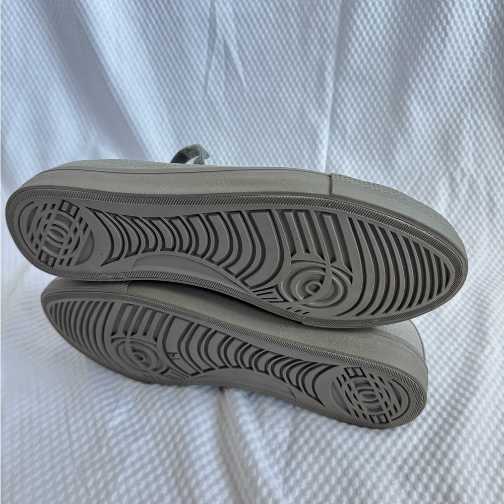 Muji Unisex Gray Sneakers NWT MSRP $890 size US W10 or M8.5 Coastal Grandma - Picture 7 of 7